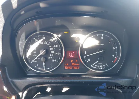 2008 BMW 328I z USA, uszkodzony, nr VIN WBAVA33548KX87995